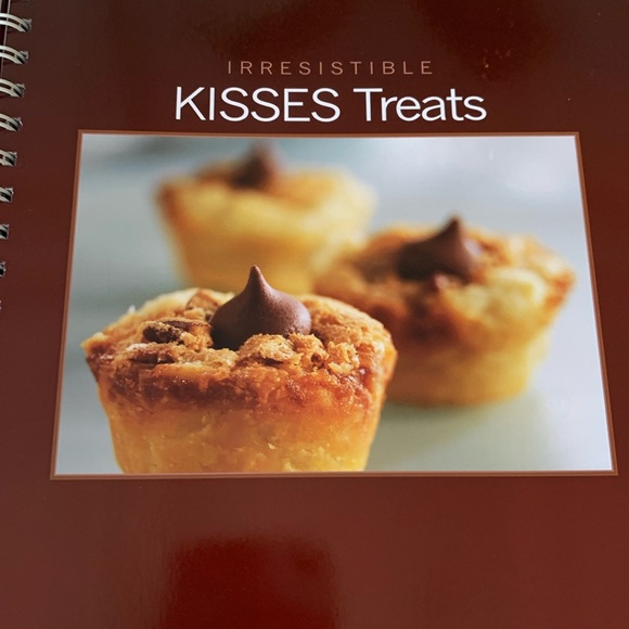 🛍️HERSHEY’S MADE SIMPLE COOKBOOK🛍️ - Picture 3 of 6